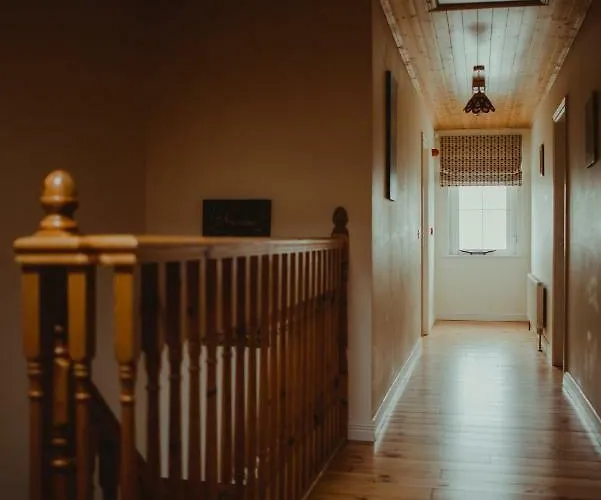 Amber Couette-café 3*